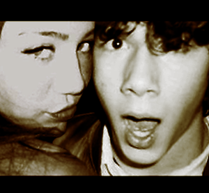 takemileyalong:  Nick &amp; Miley Rare 2007 Manip Set 