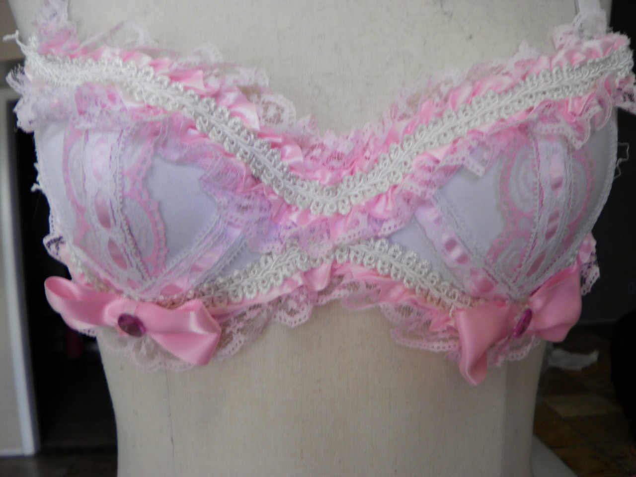framptastic:  On sale for only $25 size 32B purchase on etsy! http://www.etsy.com/listing/87459504/32b-costume-bra?ref=pr_shop