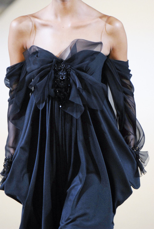 Christian Lacroix Fall 2006 detail.