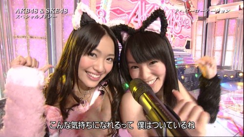 ベストアーティスト2011でAKBが猫耳コスして「うおおおお！！！！」 - お宝エログ幕府