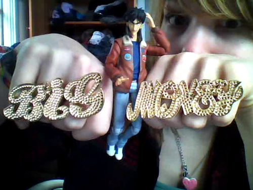 golgothasterror:  an extremely accurate reenactment brought to you by autumn   nice