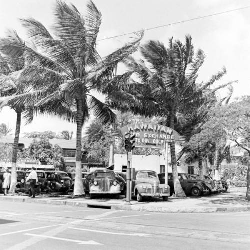 Hawaiian Auto Exchange, 1942.