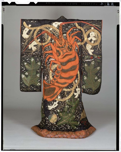 thekimonogallery:yajifun:占連繩海老縫模様褂 江戸時代Early 19th century, Japan