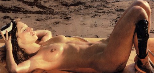 http://nudevintage.tumblr.com/post/13614015755