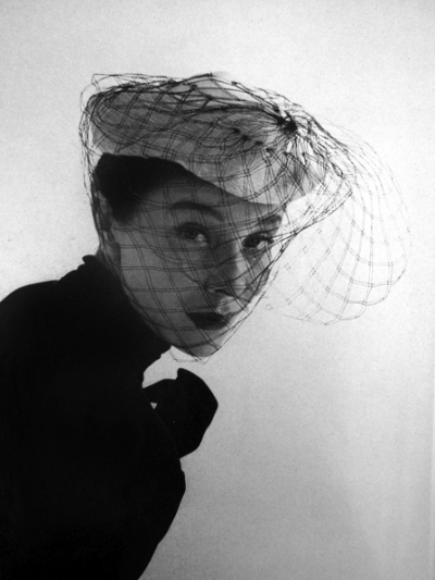 theniftyfifties:
“ Hat fashion for Vogue, 1951.
”