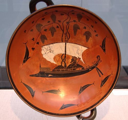 bitofabellend: Dionysus sailing. Attic Black Figure. By Exekias 530-540 BC This is the piece of ar