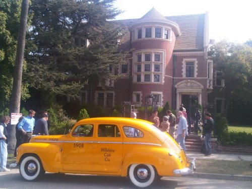 tate-horrorstory:  myamericanhorrorstory:  Now that my Ep on American Horror Story FX has aired, I can post some of the pics I’ve been wanting to share with you all! —source —Mena Suvari also has tumblr so check it out if you want!   