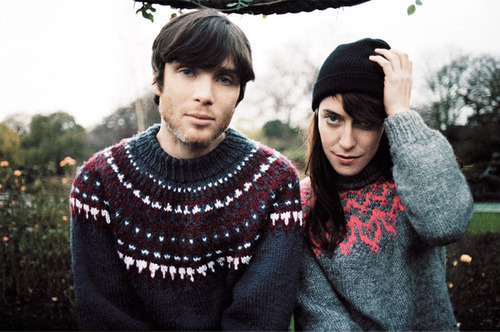 landreyou:  romanoid:  Feist & Cillian Murphy  Delightful! 