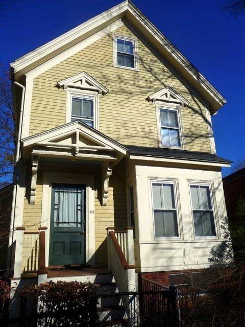 Western Avenue residence in Riverside neighborhood of Cambridge, Massachusetts. (photo by Charles Cherney)