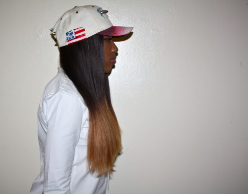 fuckyeahitssummeralexis:  intoxicated-swag:  sexwithchrisaprel:  Side  that hat is fire.  i like her hair ! 