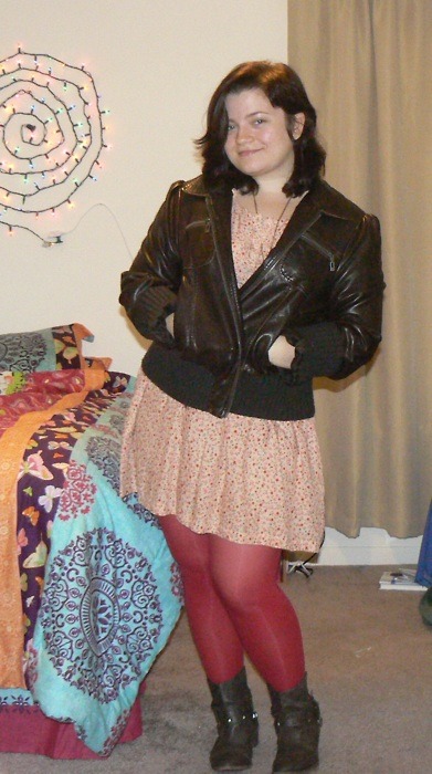 curveappeal:  Madeline, 180ish lbs, 5’2” (and on a good day 3”), size 14/16