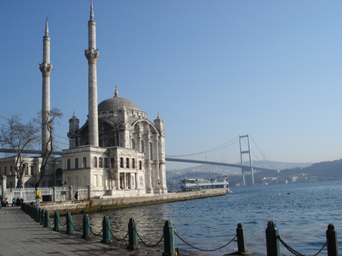 Büyük Mecidiye Camii, Istanbul, project by Garabet Amira Balyan and Nigoğayos Balyan.