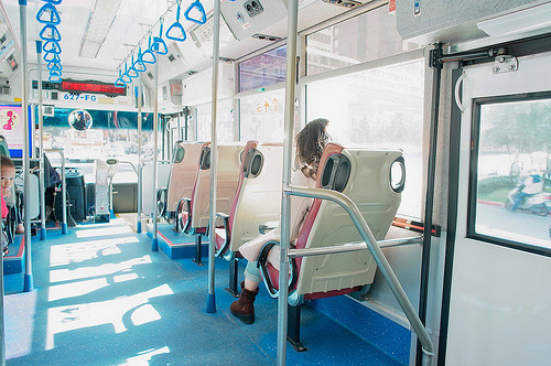 silentpea: Bus (by VOFAN)