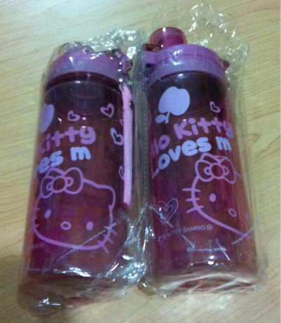 Hello kitty water bottles