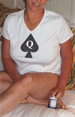greg69sheryl:  A Queen of Spades takes her