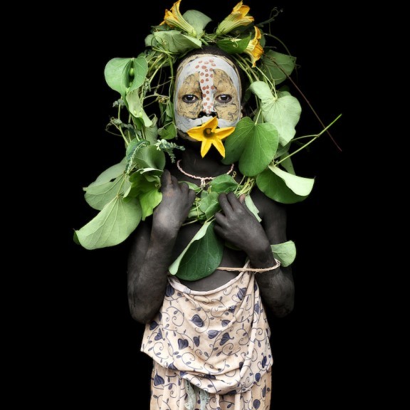 photojojo:  Photographs of the Ethiopian Surma Tribe by Mario Gerth via cfye 