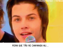 Quando vão falar algo constrangedor de mim na frente de todo mundo: