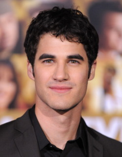 goobercriss:  Darren Criss at the New Year’s Eve Premiere! 