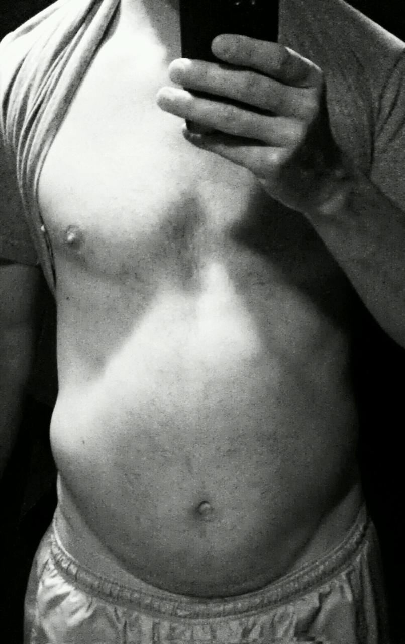 seahorsemenz:  Submitter said: “I took this shot of my pregnant gut and thought