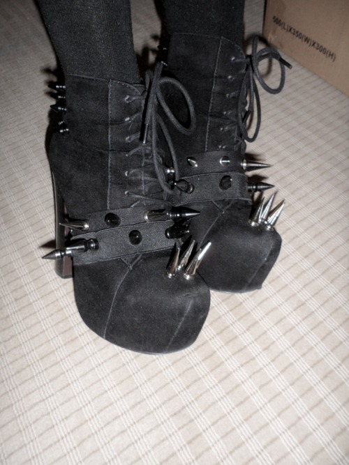 creepyyeha:  My shoes!!  I want someone to wear these and kick me with them. In the cock. That&rsquo