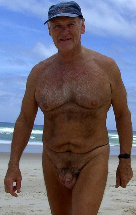 http://senioretgay2.tumblr.com/post/13878925277