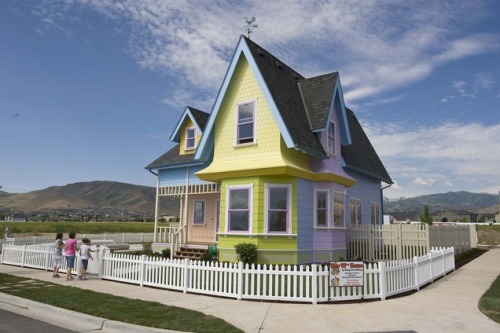 thedailywhat:Up IRL of the Day: The house in Utah modeled after Carl Fredricksen’s home in Pixar’s U