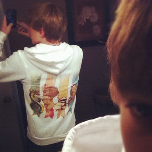 joncozart: New favorite hoody! (Taken with instagram) Hey I made this! :) You can purchase this desi