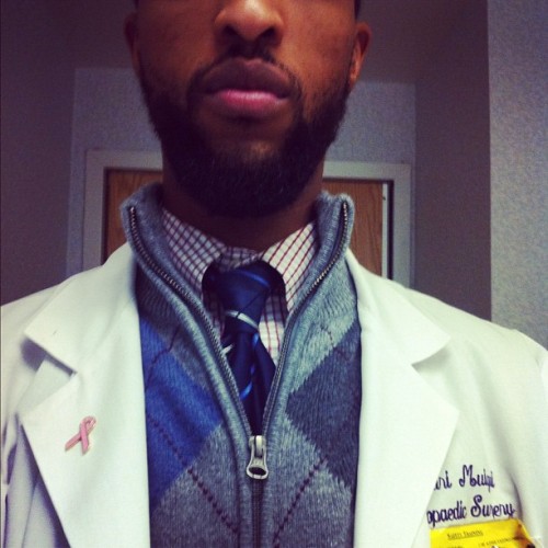 #OOTD…it was cold in the office ⛄ (Taken with Instagram at Georgetown University Hospital Pasqeurilla Center)