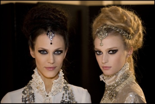 @chanel at @le_smaq Such a show! #FashionIs&hellip;evachen212:Chanel’s  2012 Paris-Bombay Métiers d’