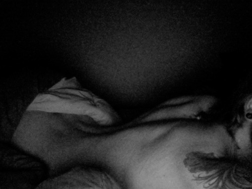shaynnee:  This is how I will be the rest of the night.Naked, in bed and reading up on photography books.  