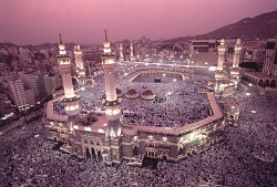 religionamonth:  It is said that every well-off, capable adult in the Islamic religion needs to make the pilgrimage to the sacred city of Mecca at least once in their life. 