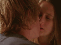 allis0n&ndash;wonderland:  Favorite Eight Gifs of Violate Kissing- Requested