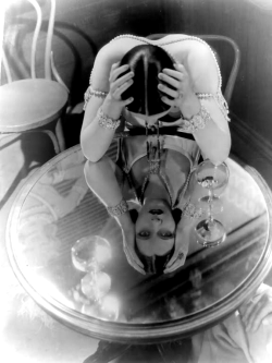  Kay Francis.. 