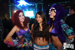 moon-cosmic-power:  onanadventuretonowhere:  Where: Winterfresh ‘11met my first tumblr raver ashley ^_^who traded me a really awesome cuff&lt;3   Me, Nicole on the right, and her friend. She gave me that lovely yellow MLP cuff I’m wearing in the