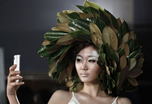 (via Wild hair designs at Korean show - Lifestyle News - SINA English )