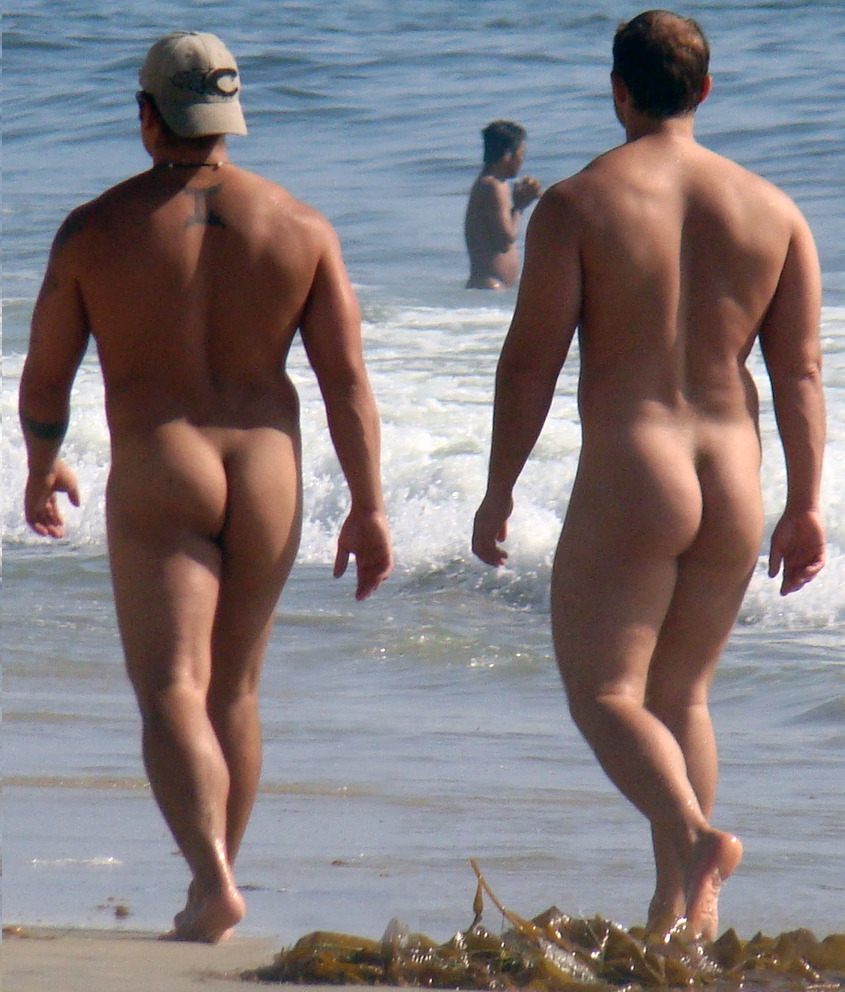 stupidthick:  blazingcrazy:  Two cute butts out for a stroll.    Two for One  Right