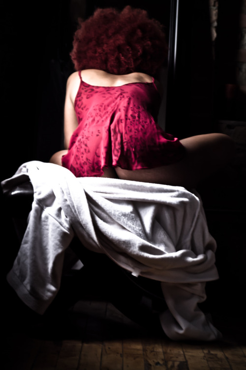 akilivisual:  Visual Friday (After Dark) “Crimson Morning” Featuring: Nicole Renee Russo Photographs: AkiliVisual 