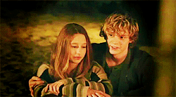 simplyviolate:  Look at how they’re holding hands. :3 