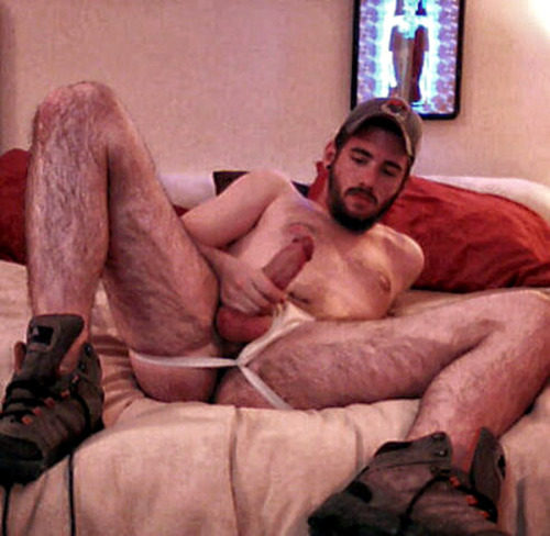 XXX ozzkink:  rareporn:  LEGS  Scruff’r   Hot photo