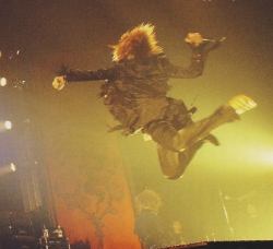 Otaku-Desastrada:  Shiroiusagixnori:  Because Im Ruki I Can Fly.   Because Im Ruki