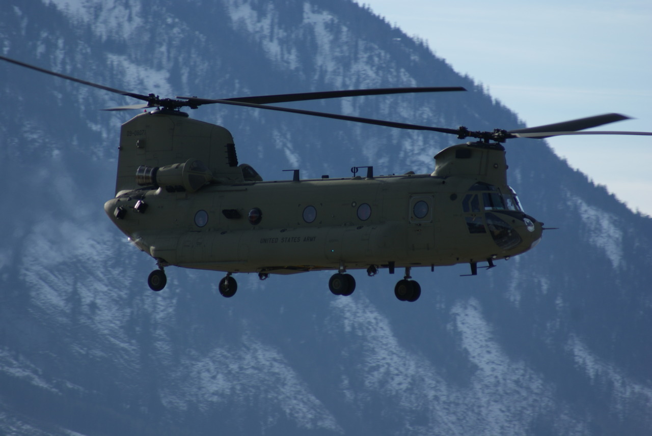 vie-watcher:  © Photo by Gerd P. Markowitsch 09-08071 Boeing CH-47F Chinook (414)