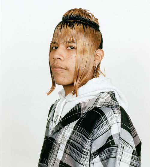 kaijifan1995:  amoediazchrimbusspecial:  shutupbemerry:  back to school looks for everyone to try  the future is now  a photoset of myself 