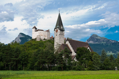 visitheworld: (by bighead_maicol on Flickr) Gutenberg Castle and church in Balzers, Liechtenstein.