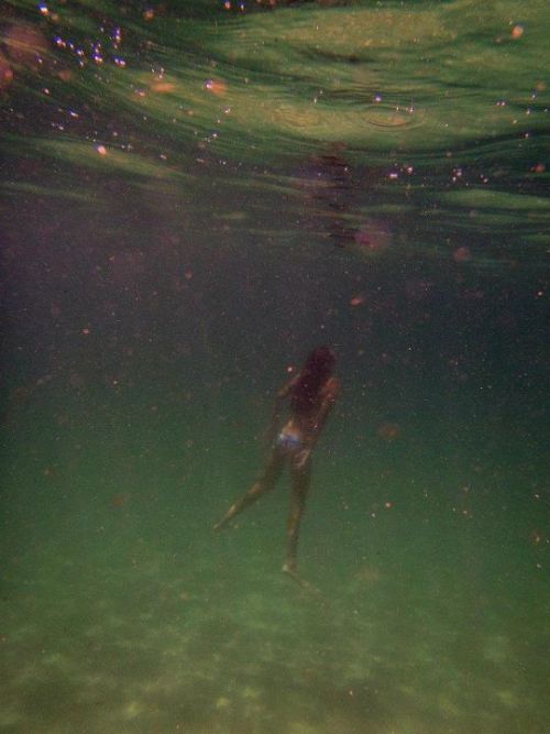 //LIVINW//