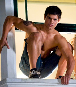 Taylor Lautner.