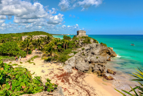 by mikerhicks on Flickr. Tulum Mayan Ruins - Yucatan Peninsula, Mexico.