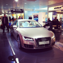 hemicoupe:  Audi A7 by Cliff Pavlovic on Flickr.  Vicious
