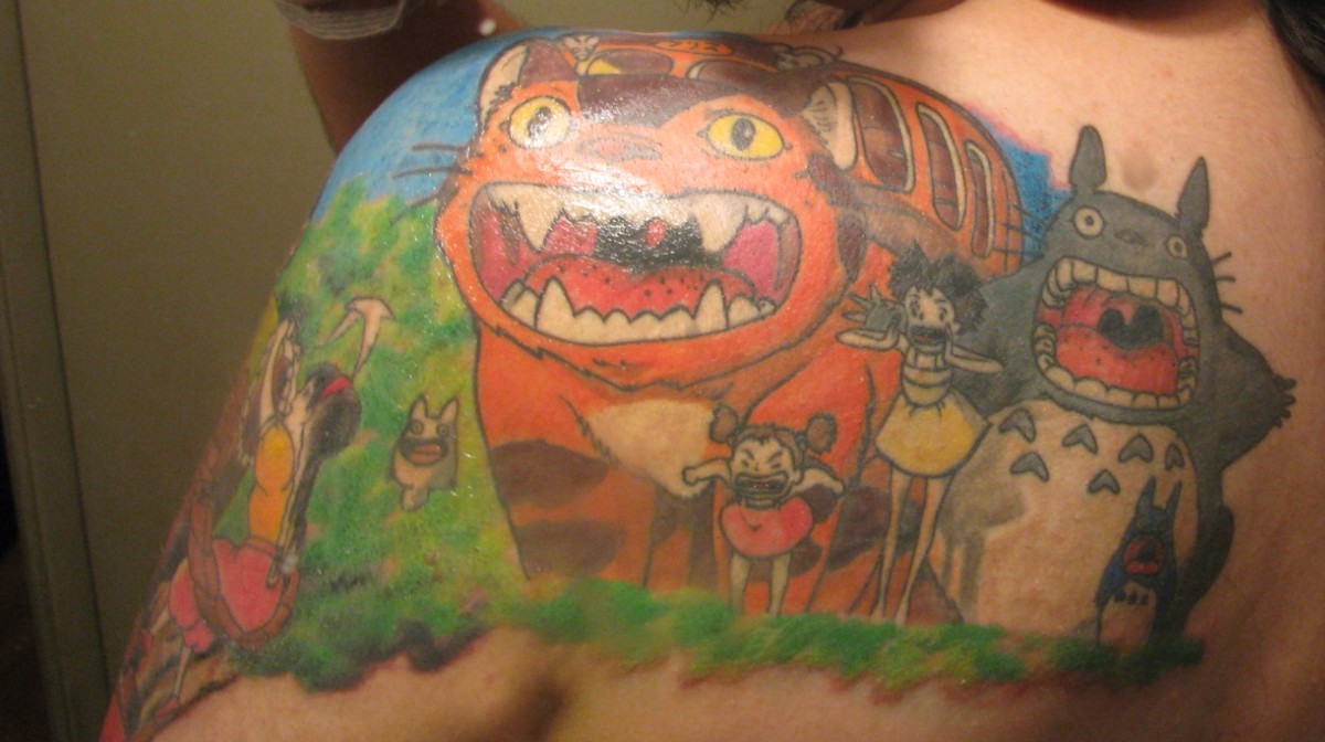 fuckyeahtattoos:  Totoro is finished :) My Miyazaki’s tattoo http://kris-0.tumblr.com/tagged/Me