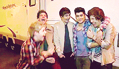 damnitstyles:  its niall’s jump and the way harry claps and the the way zayn joins in laughing and liams appalling acting and louis’ over-dramatic start. its just them. 