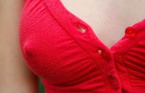 steinerkd:  perkyandbeautiful:  perfectly perky even though not nude  goosebumps